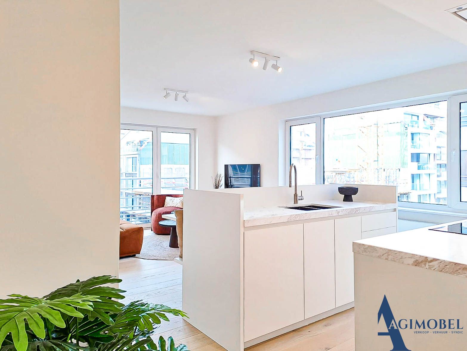 Hypermodern  hoek appartement met twee slaapkamers foto 3