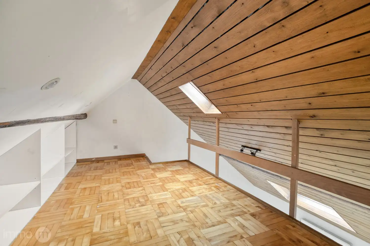 **Ruime rustige eengezinswoning met 5 slaapkamers, tuin, garage en 3 parkeerplaatsen in Huldenberg te koop** foto 32