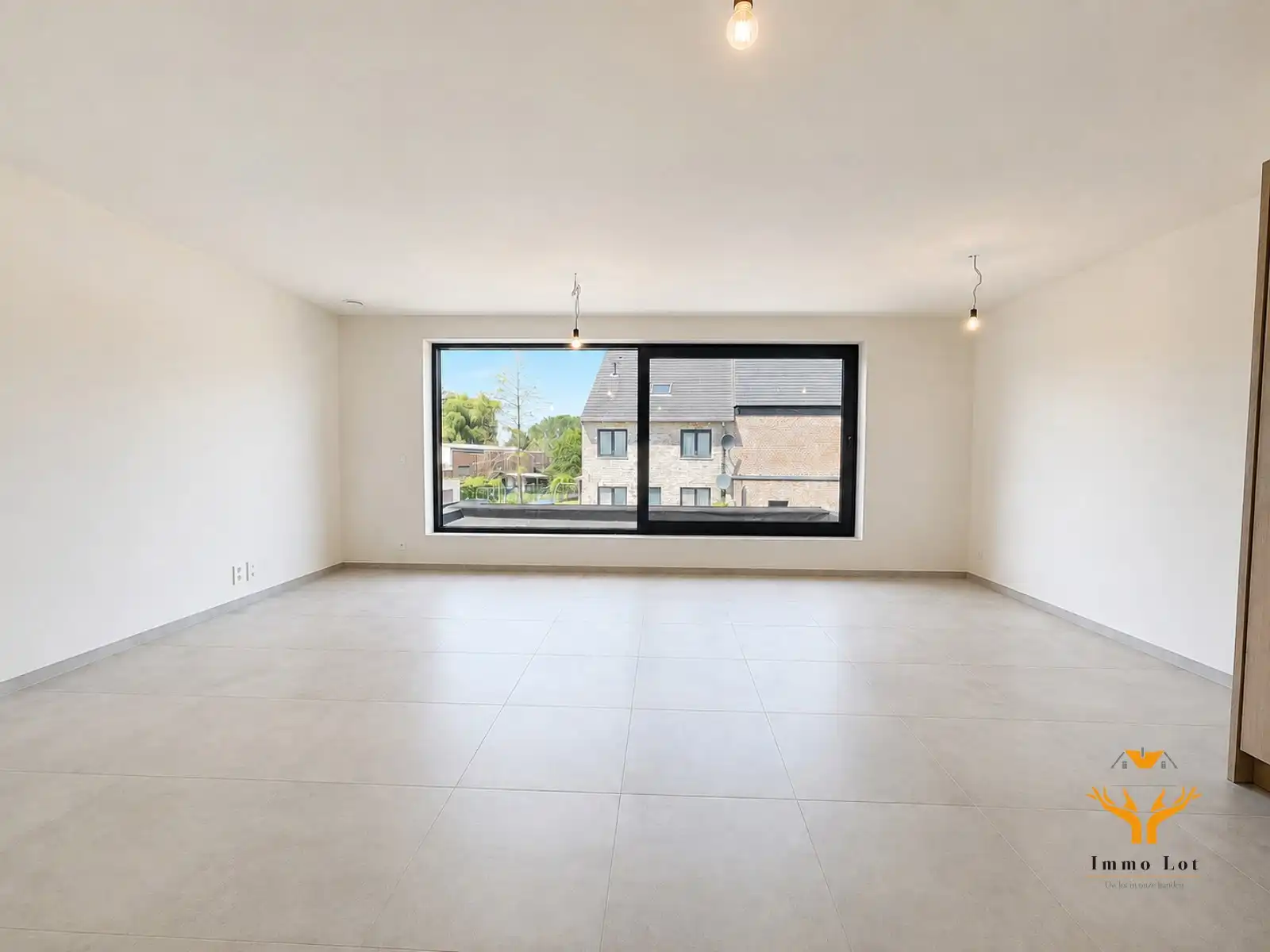 Moderne nieuwbouwwoning met 4 slaapkamers te huur foto 14