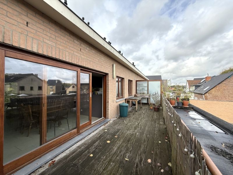 Ruim en energiezuinig duplexappartement met dakterras foto 3