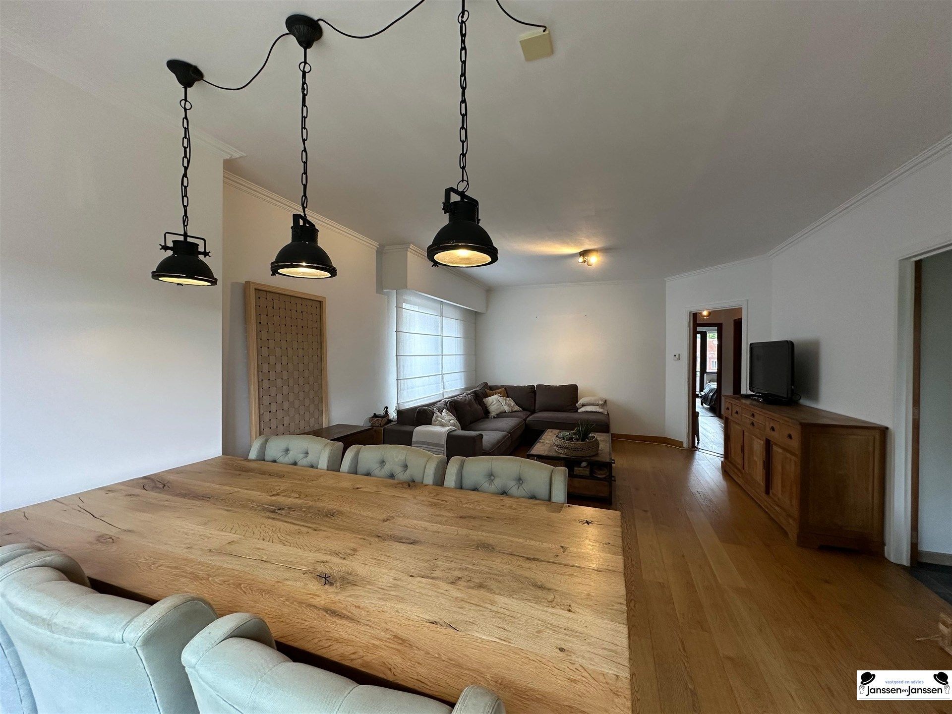 Ruim appartement met drie slaapkamers, terras en berging te Maria-Ter-Heide foto 18