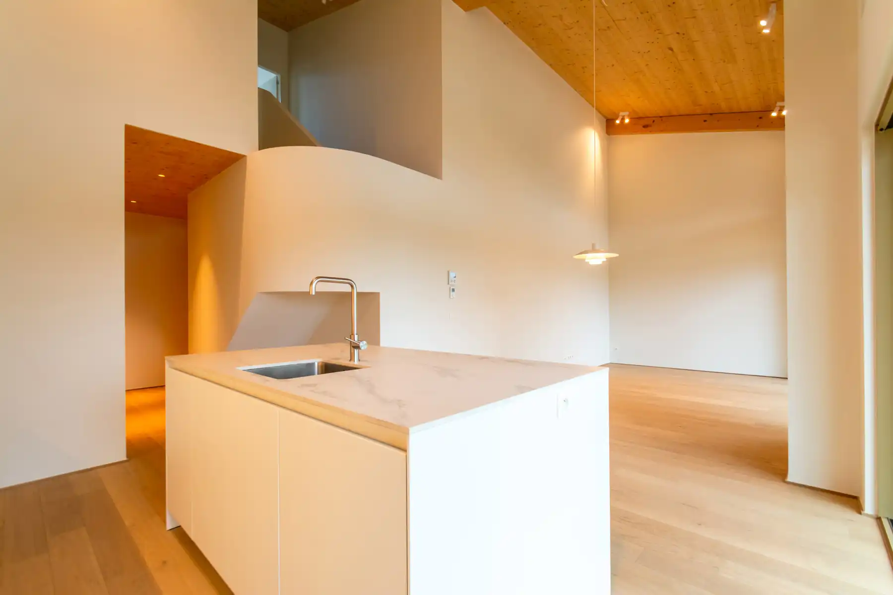 Prachtige penthouse 3 kamer appartement met prachtig terras foto 3