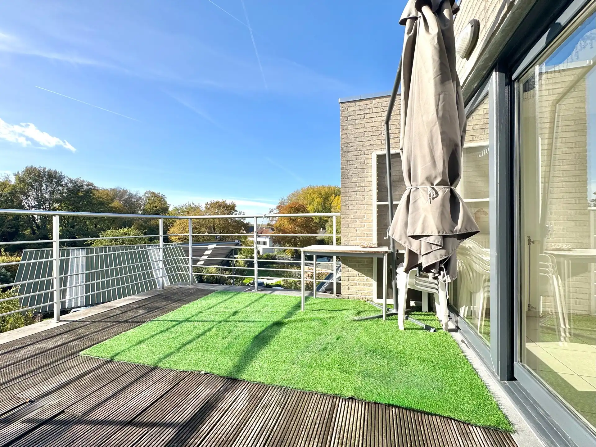 LICHTRIJK APPARTEMENT MET ZONNETERRAS EN 2 KAMERS foto 32