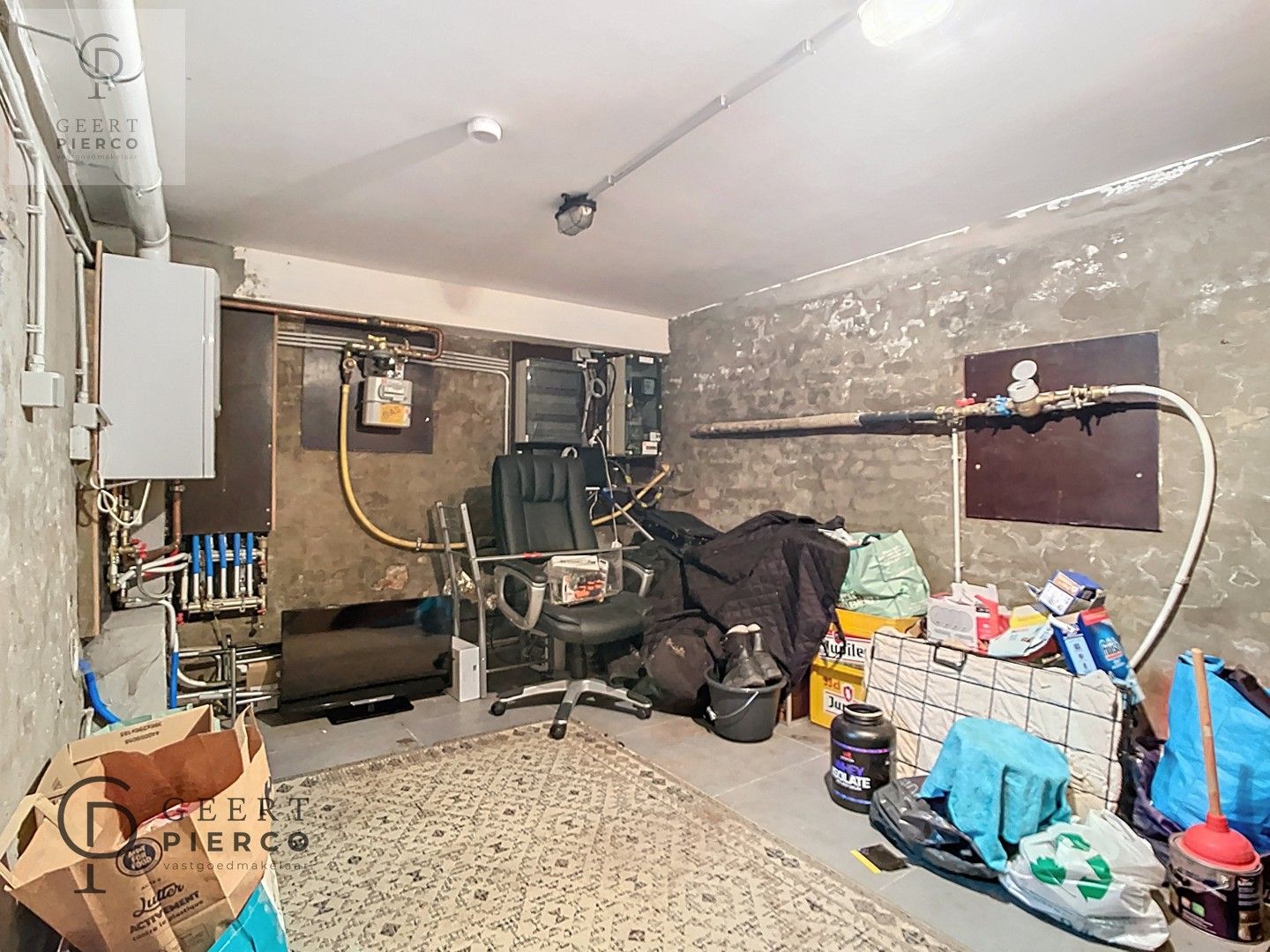 Gerenoveerde woning met leuke tuin. foto 21