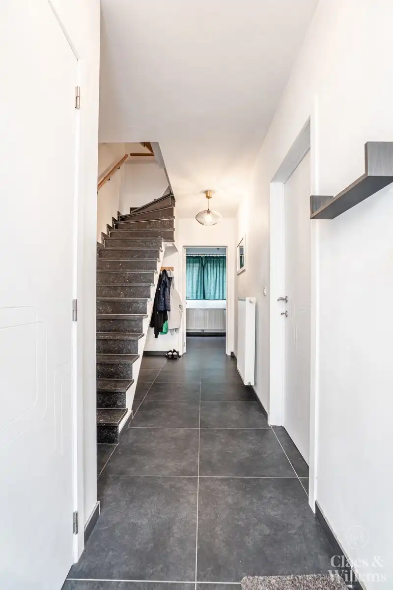 Instapklare bel-etagewoning met zuidgerichte tuin foto 2