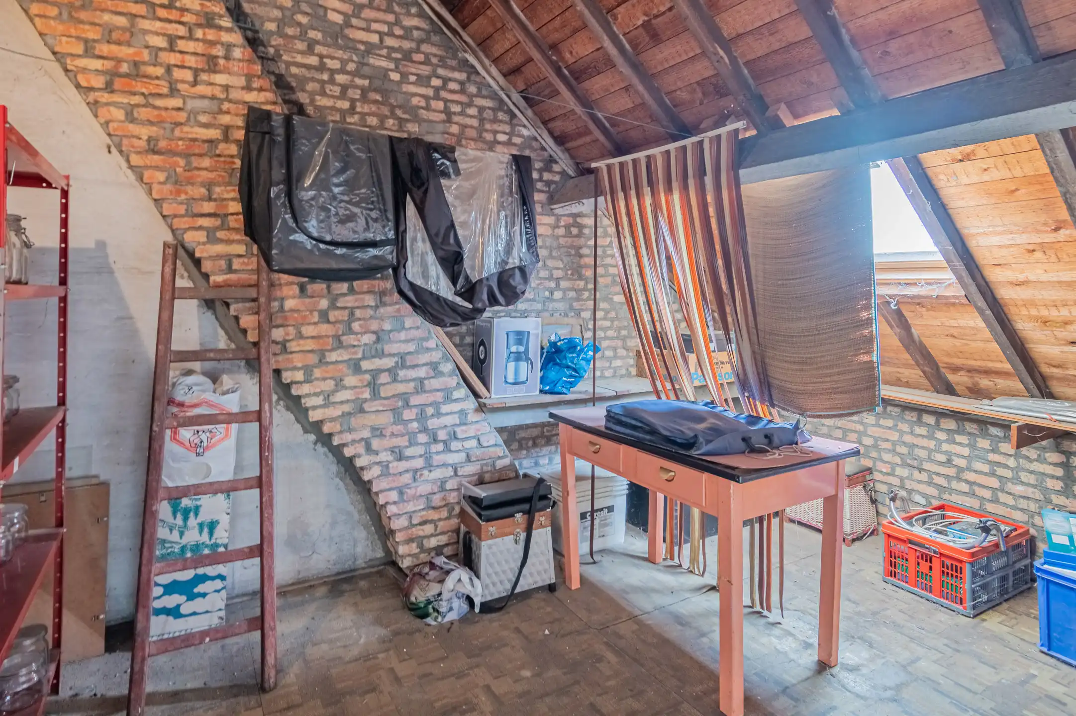 Te renoveren gezinswoning met garage in hartje Willebroek foto 13