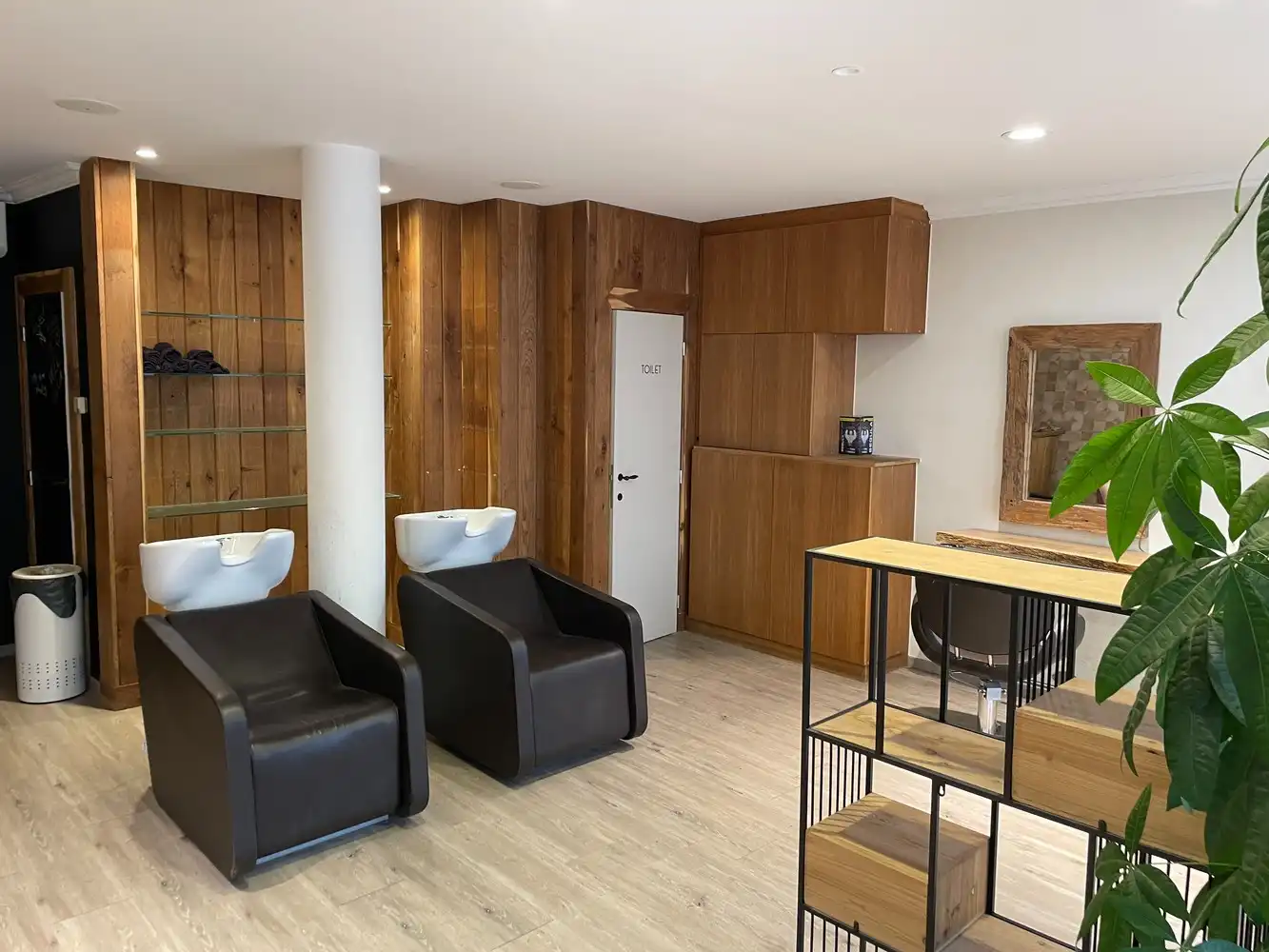 Handelsruimte of kantoorruimte foto 5