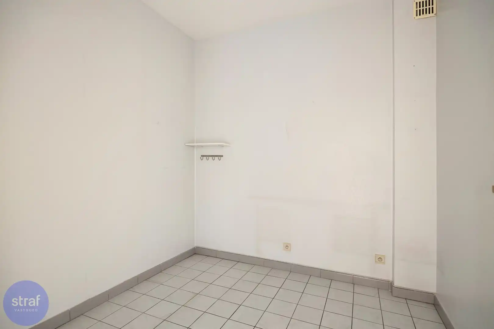 Ruim appartement in hartje Beveren met lage kosten foto 16