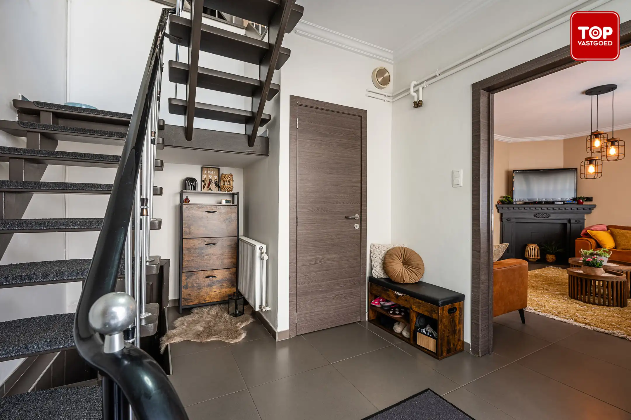 Instapklare HOB met 4 slaapkamers en tuin foto 3
