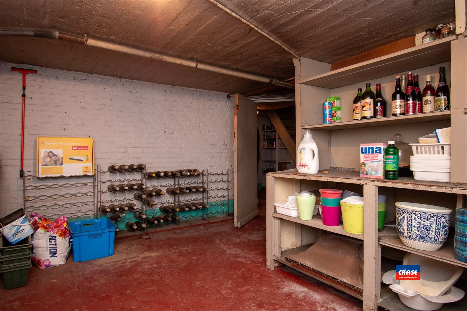 Te renoveren ruime woning met 6 slaapkamer, garage en tuin foto 15