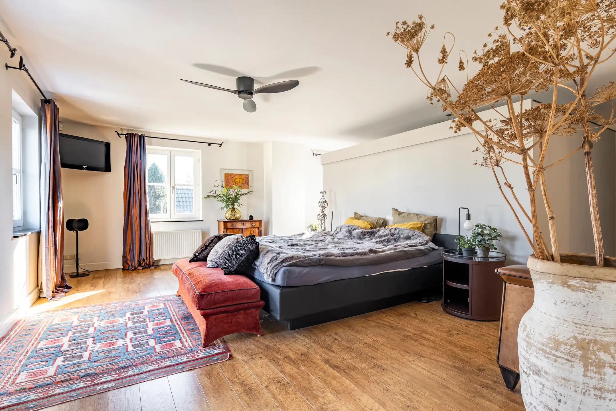 Luxe  villa met een oppervlakte van 475m²  op 1.383m² grond. foto 17