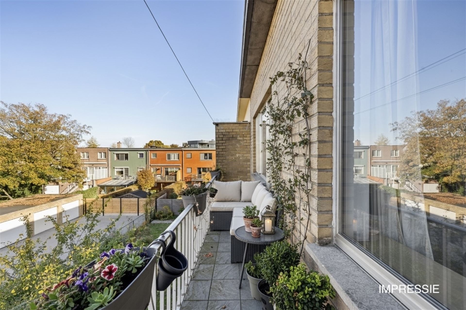 Rustig Gelegen Appartement met 2 Terrassen en Garage foto 14