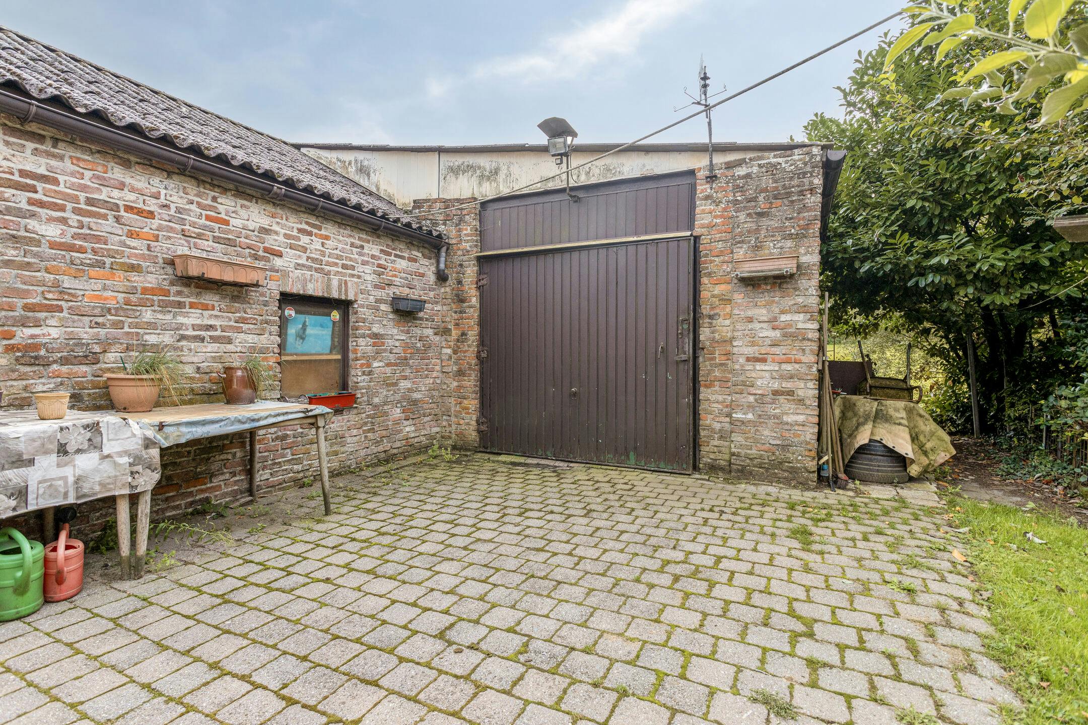 Rustig gelegen open bebouwing met grote tuin foto 41