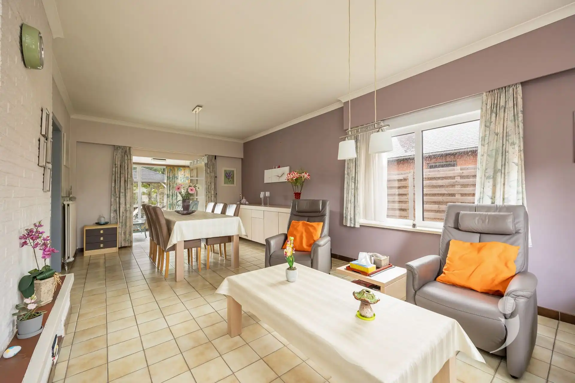 Instapklare woning in zeer rustige woonwijk! foto 3
