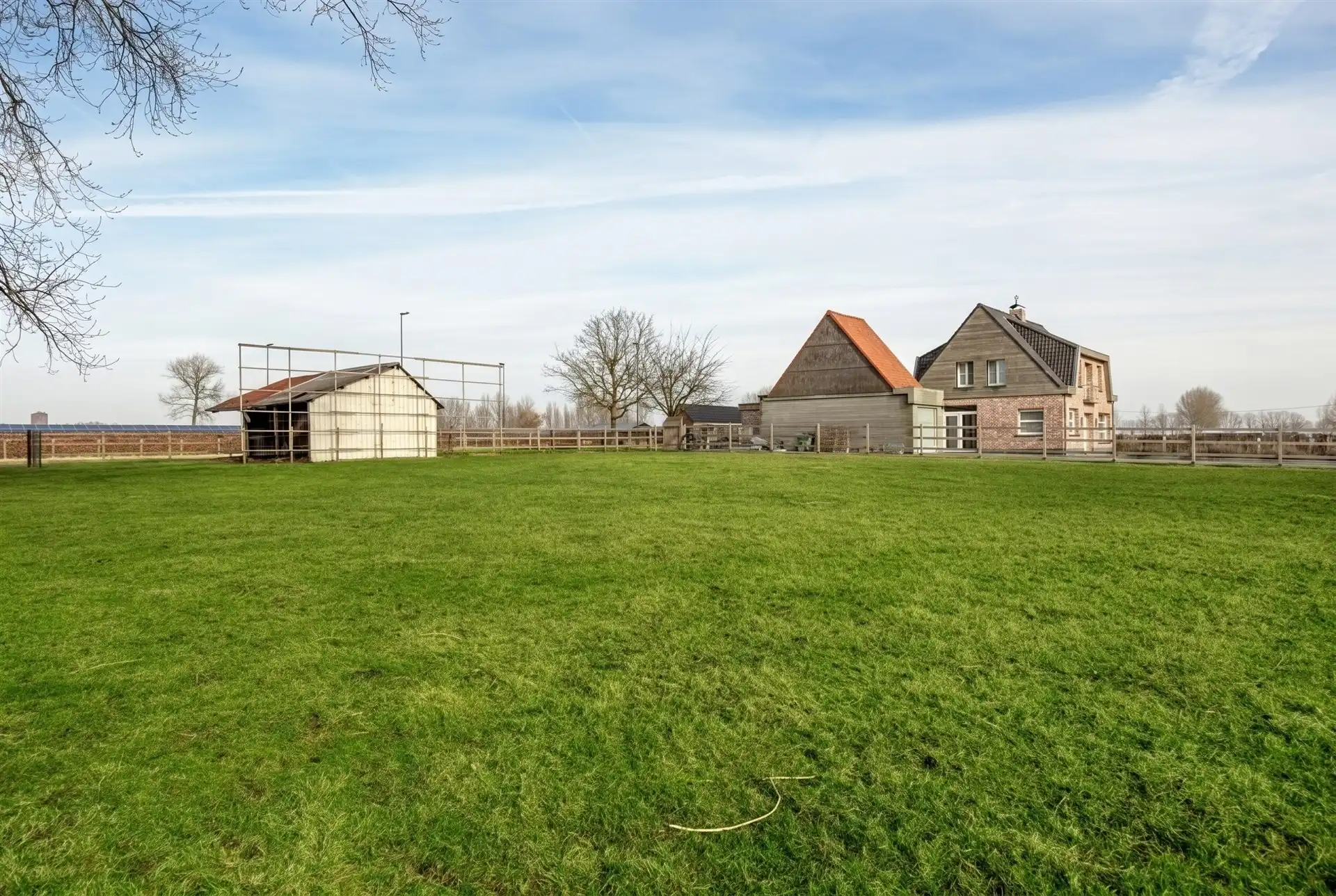 Ruime woning met bijbouw en weide op perceel van 6790 m²  foto 26