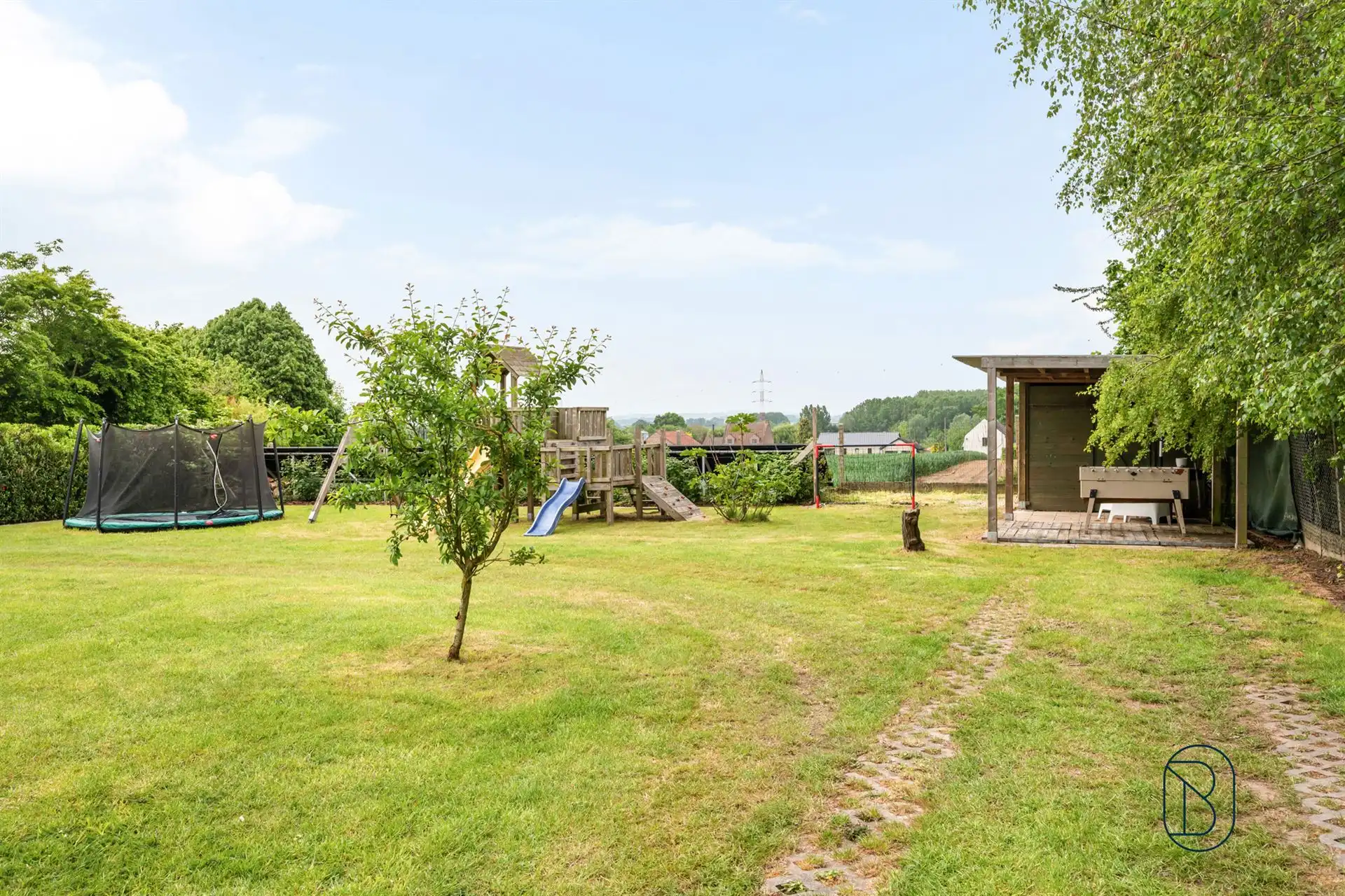 Instapklare woning met loods van 240 m² op topligging foto 21