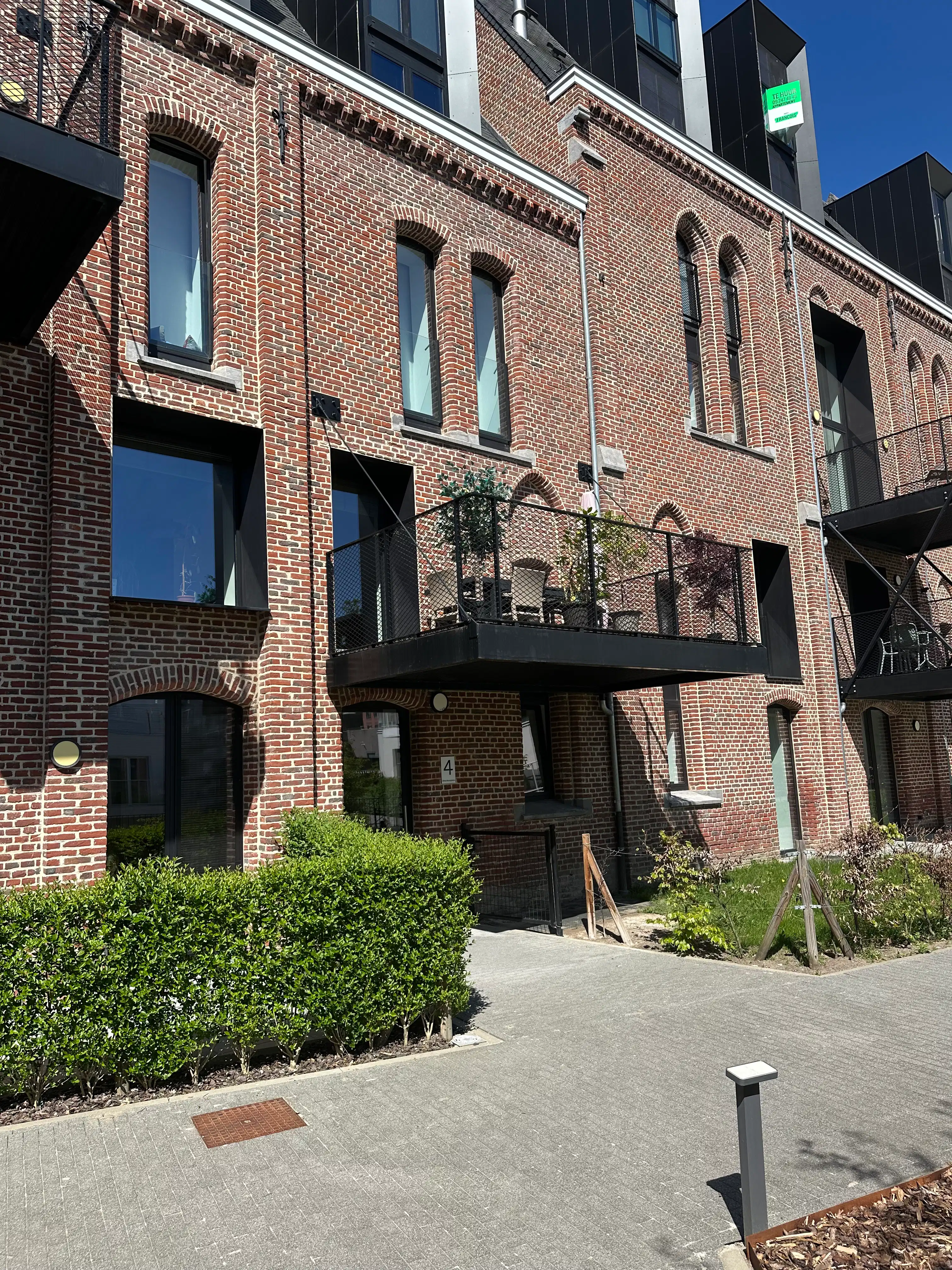 Modern 3-slaapkamer appartement met tuin in het centrum van Zottegem foto 3