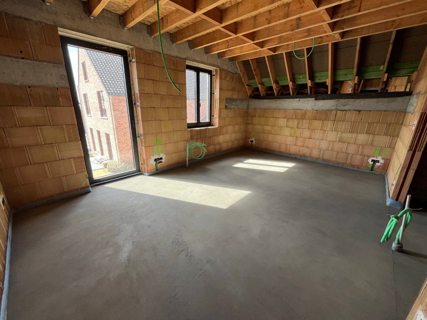 Landelijke nieuwbouwwoning in hartje Dikkelvenne foto 14