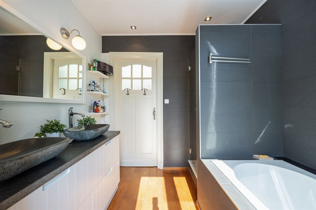 Leuven’s verborgen diamant: grandioos herenhuis met wow-factor! foto 35