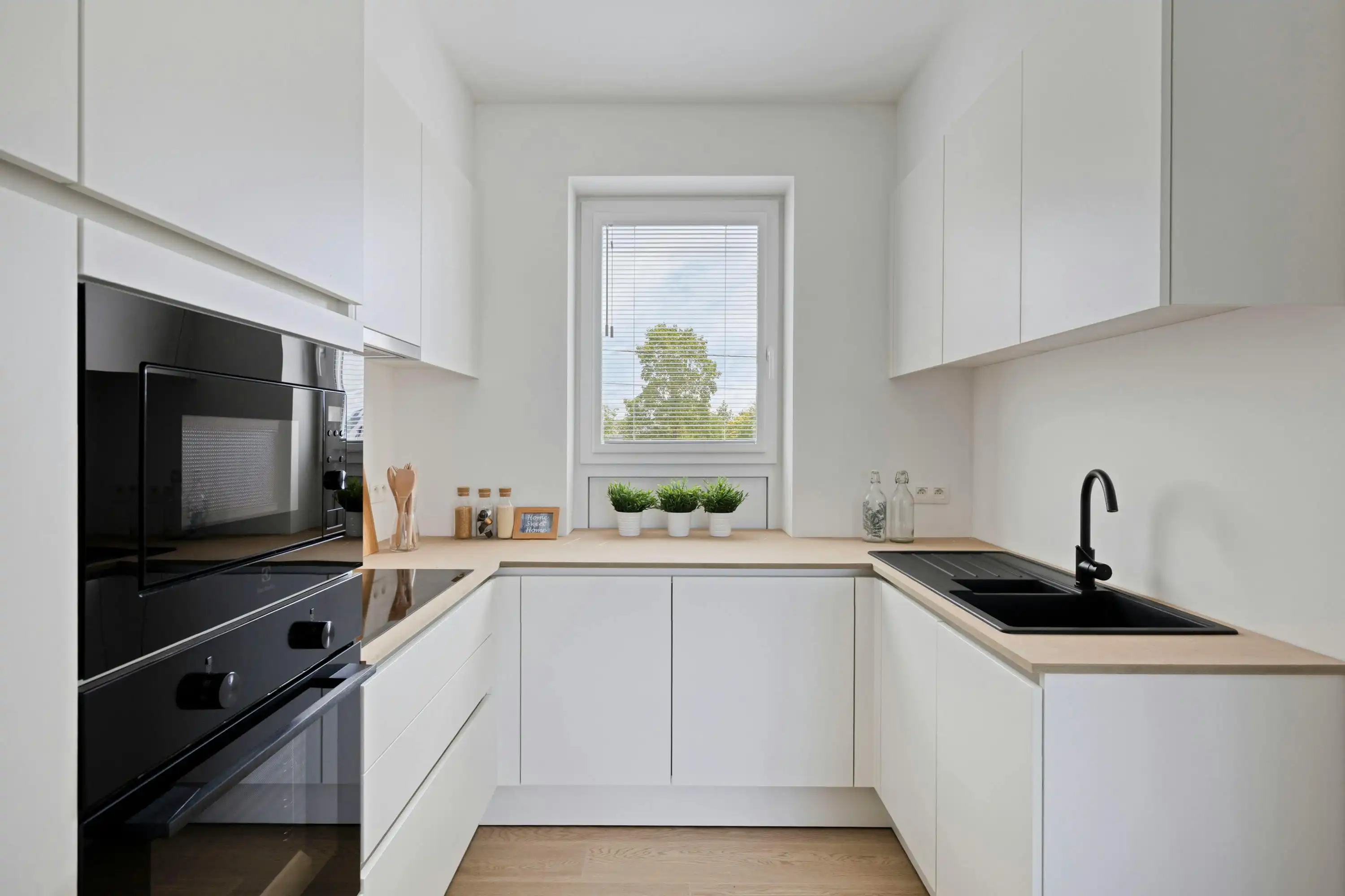 Unieke en energiezuinige woning te koop in Meulebeke foto 3