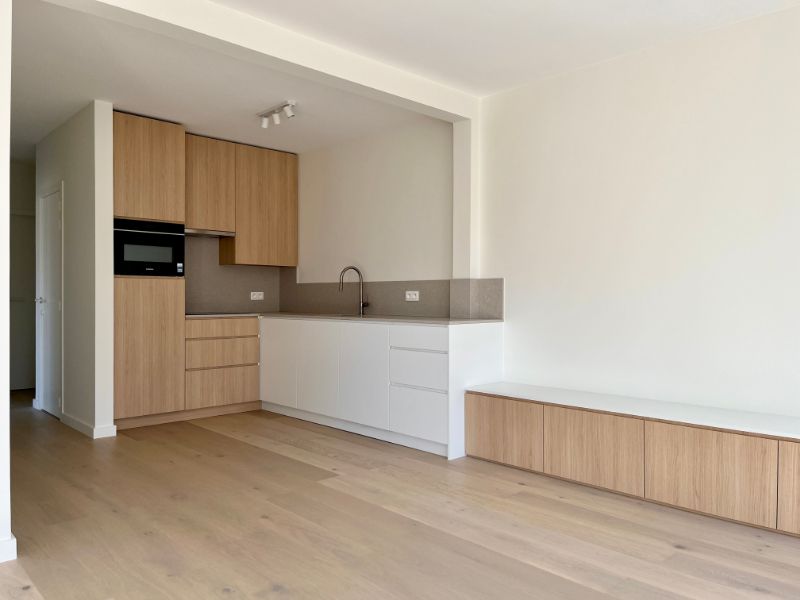 Modern en lichtrijk appartement met groot terras foto 8
