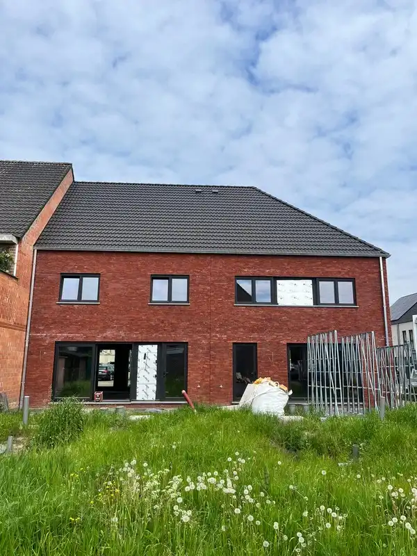 HECTAAR bouwt 2 moderne nieuwbouwwoningen in Steenhuffel foto 2