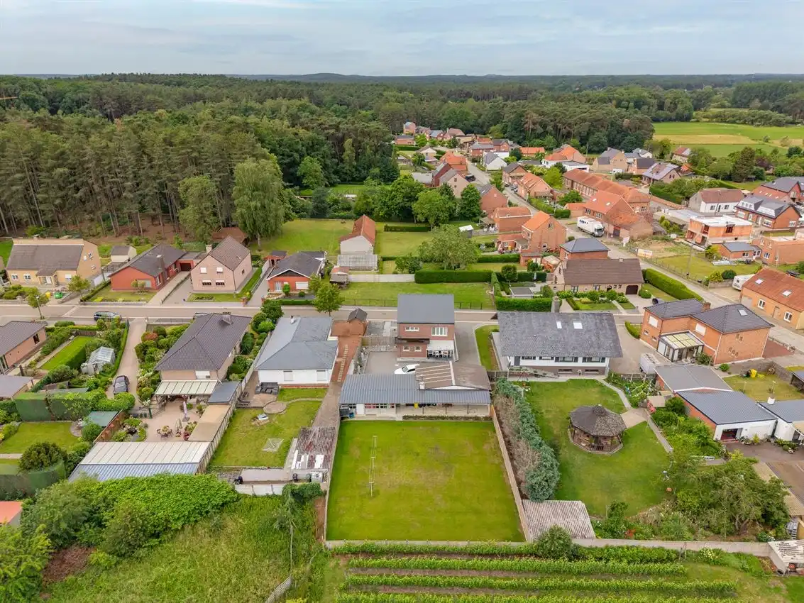 Charmante woning met grote tuin in het landelijke hart van Testelt foto 49