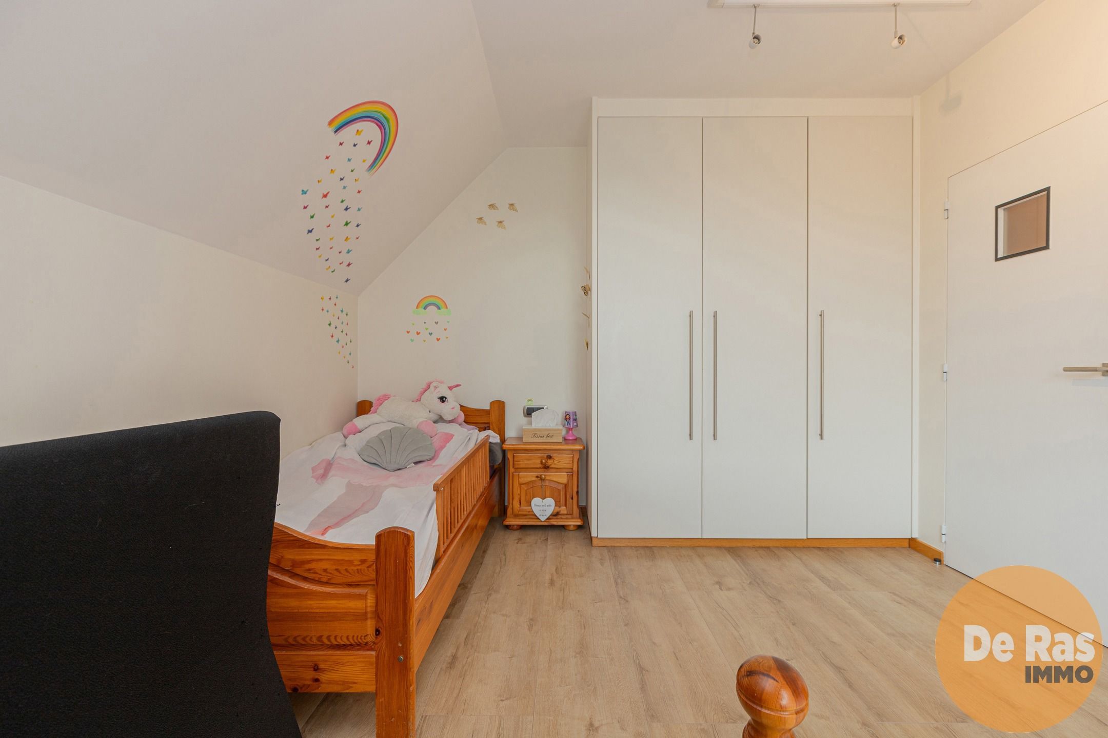 WIEZE - Lichtrijke villa met 5 slpks en 2 bdkmrs en tuin foto 17