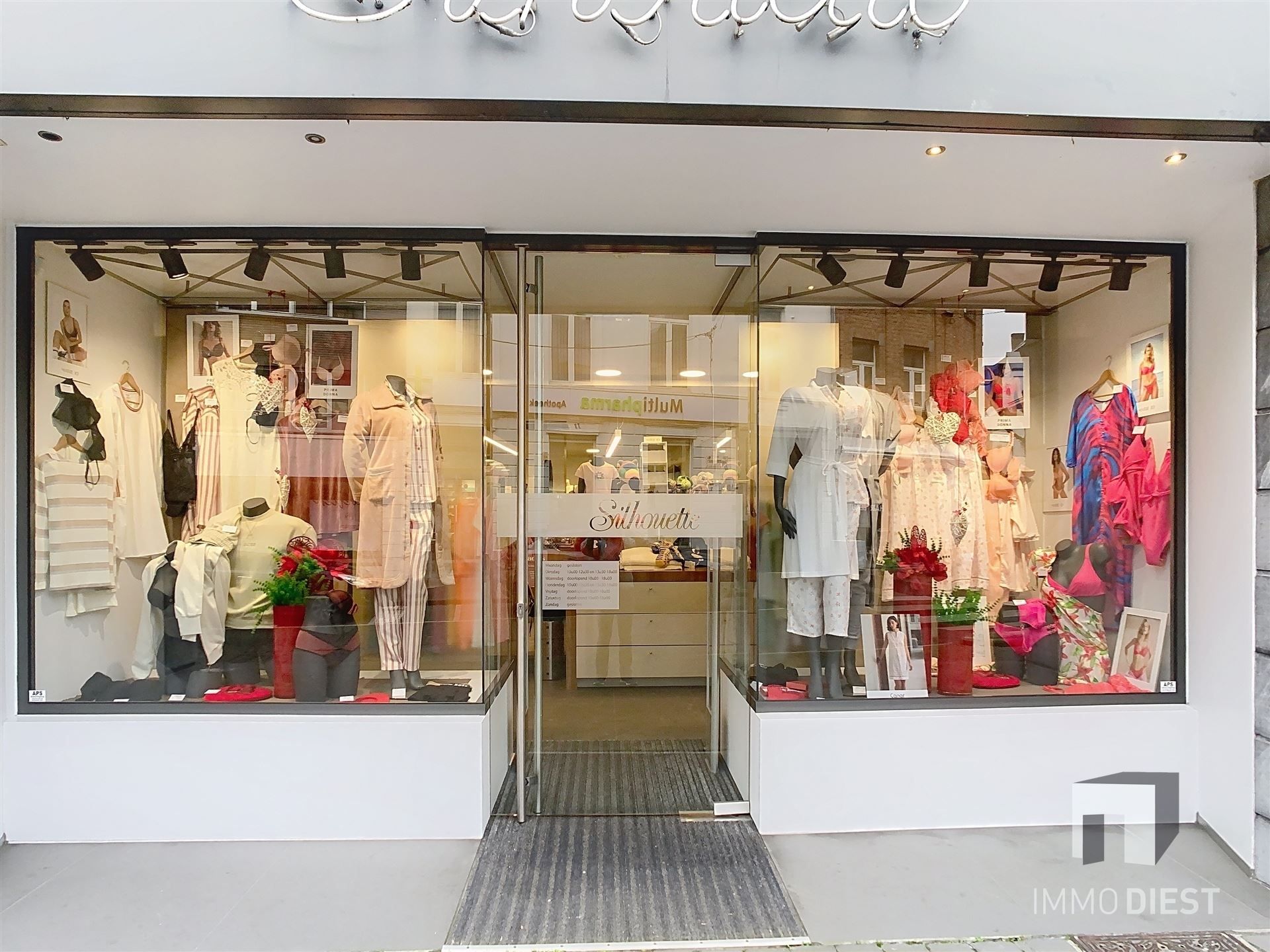 Handelshuis met woonst in centrum Diest foto 2