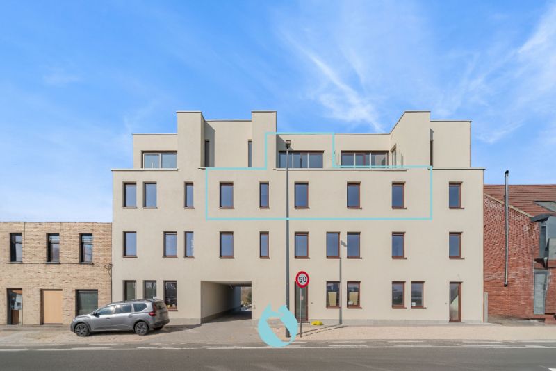 Duplex penthouse met adembenemende uitzichten foto {{pictureIndex}}