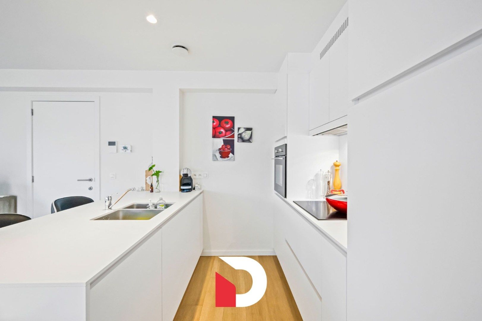 Instapklaar hoekappartement met 2 slk label A en ruim terras centrum Brugge foto 10