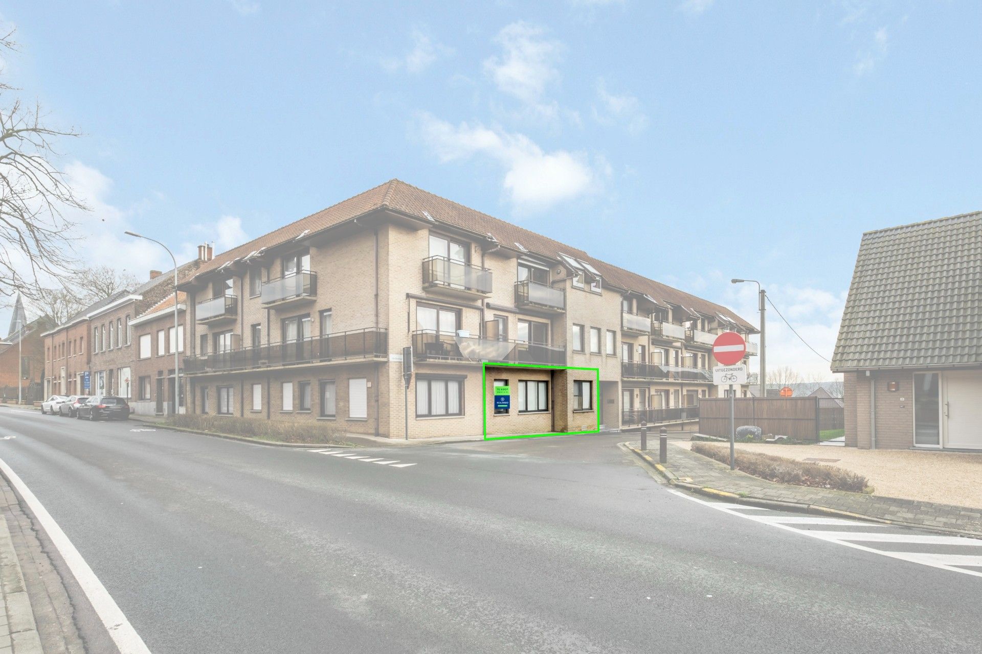 Instapklaar appartement in Tiegem! foto 10