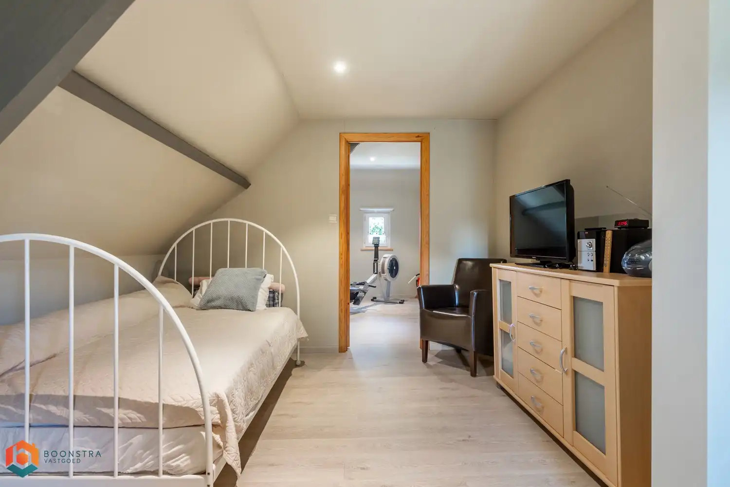 Hoeve op een ruim perceel van 5307 m² in prachtige groene omgeving foto 18