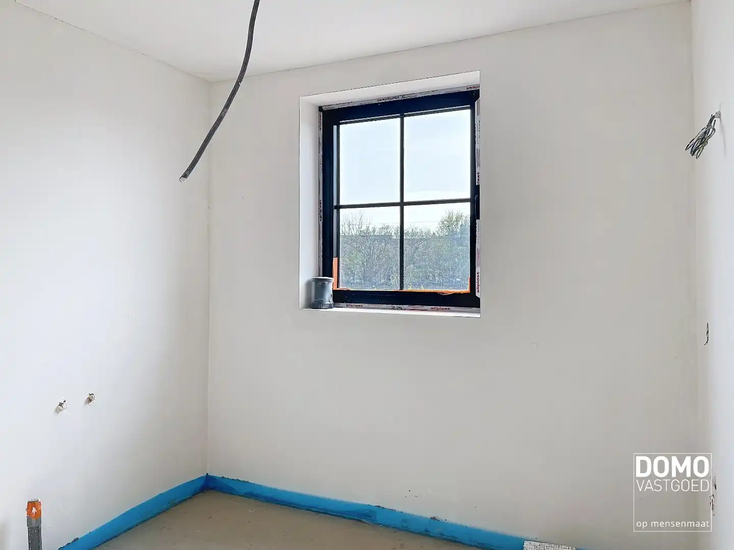 ENERGIEZUINIGE HALFOPENBEBOUWING MET 3 SLAAPKAMERS TE KERMT foto 13