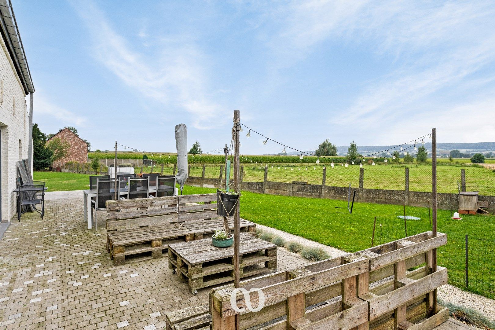 Ruime, gerenoveerde woning op prachtige ligging foto 24