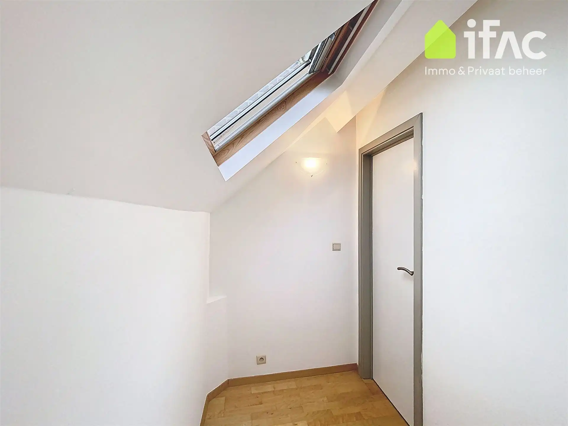 Woning met grote tuin dichtbij het Zoniënwoud foto 17