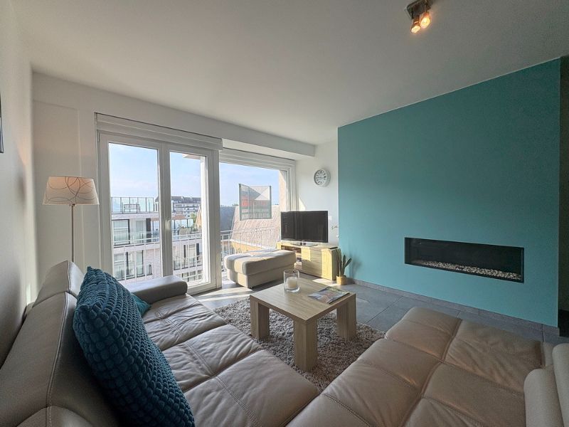 Zuidgericht, gerenoveerd appartement vlak aan zee – op de vijfde verdieping! foto 2