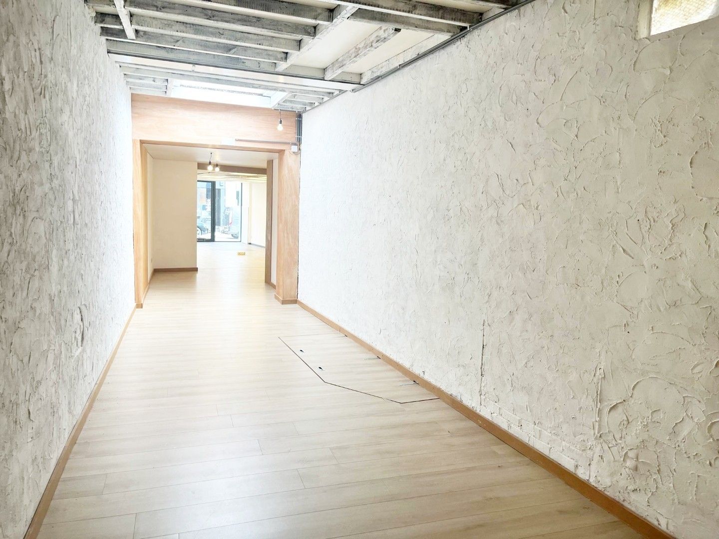 GERENOVEERD COMMERCIEEL PAND OUDENAARDSESTRAAT foto 14