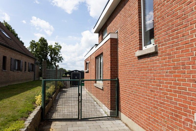Leuke instapklare woning met 3 slaapkamers en tuin foto 24
