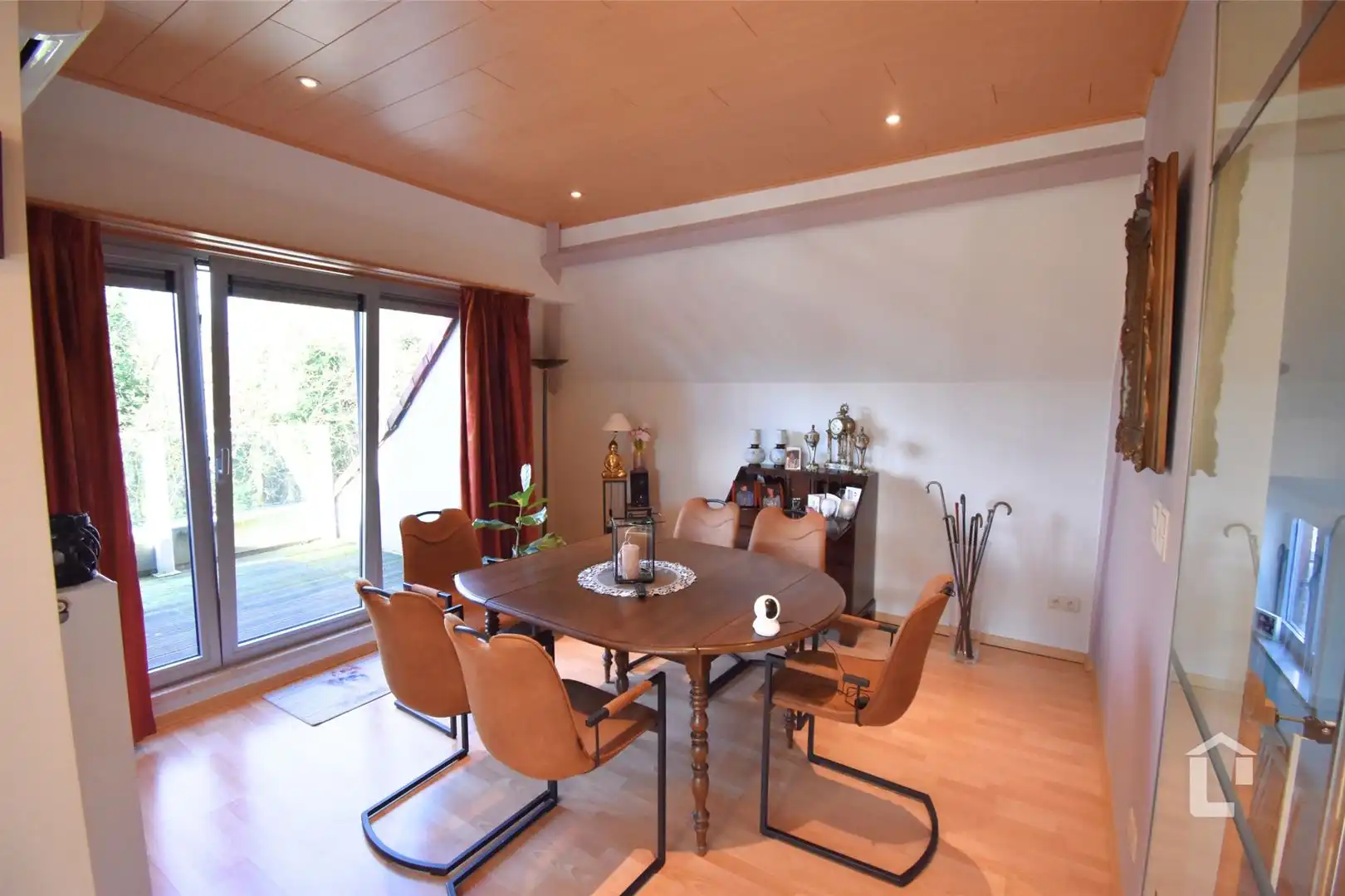 Ruim instapklaar dakappartement in Latem foto 5