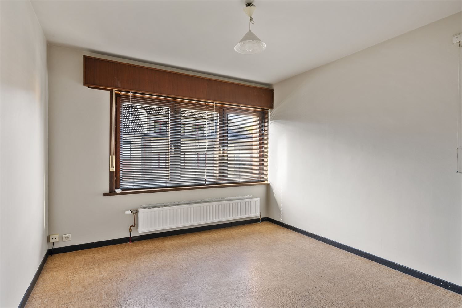 GERENOVEERDE WONING MET ADEMBENEMENDE VERGEZICHTEN foto 23