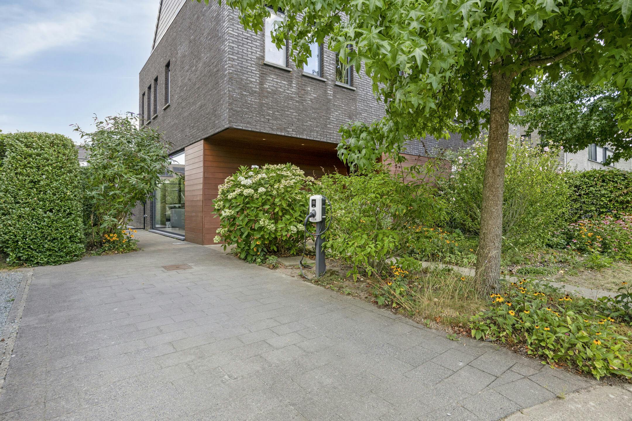 Instapklaar huis met 4 slaapkamers te koop in Gooreind! foto 5