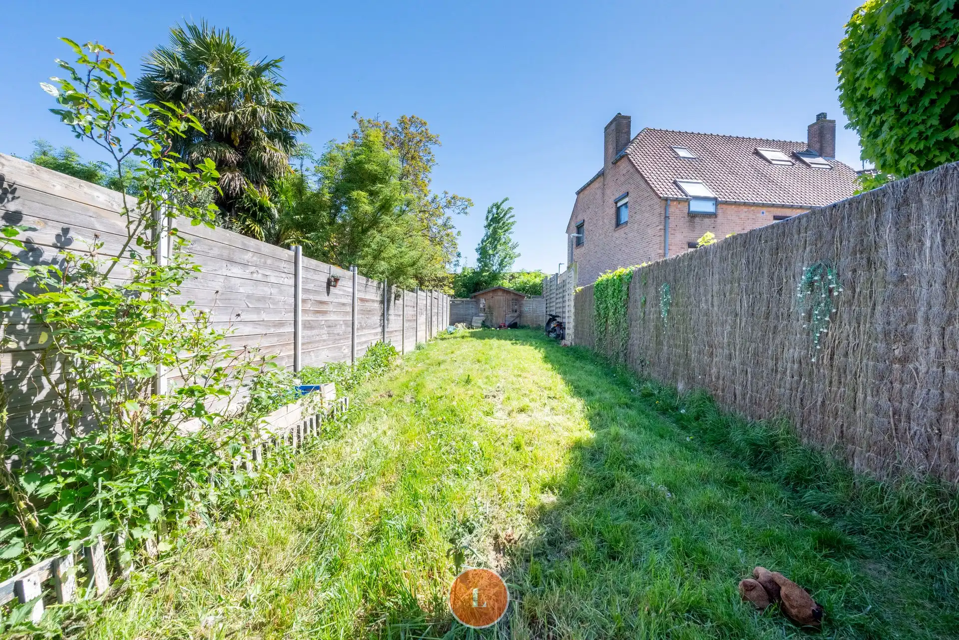 Instapklare stadswoning met 3 slaapkamers, ruime tuin en zijuitweg foto 14