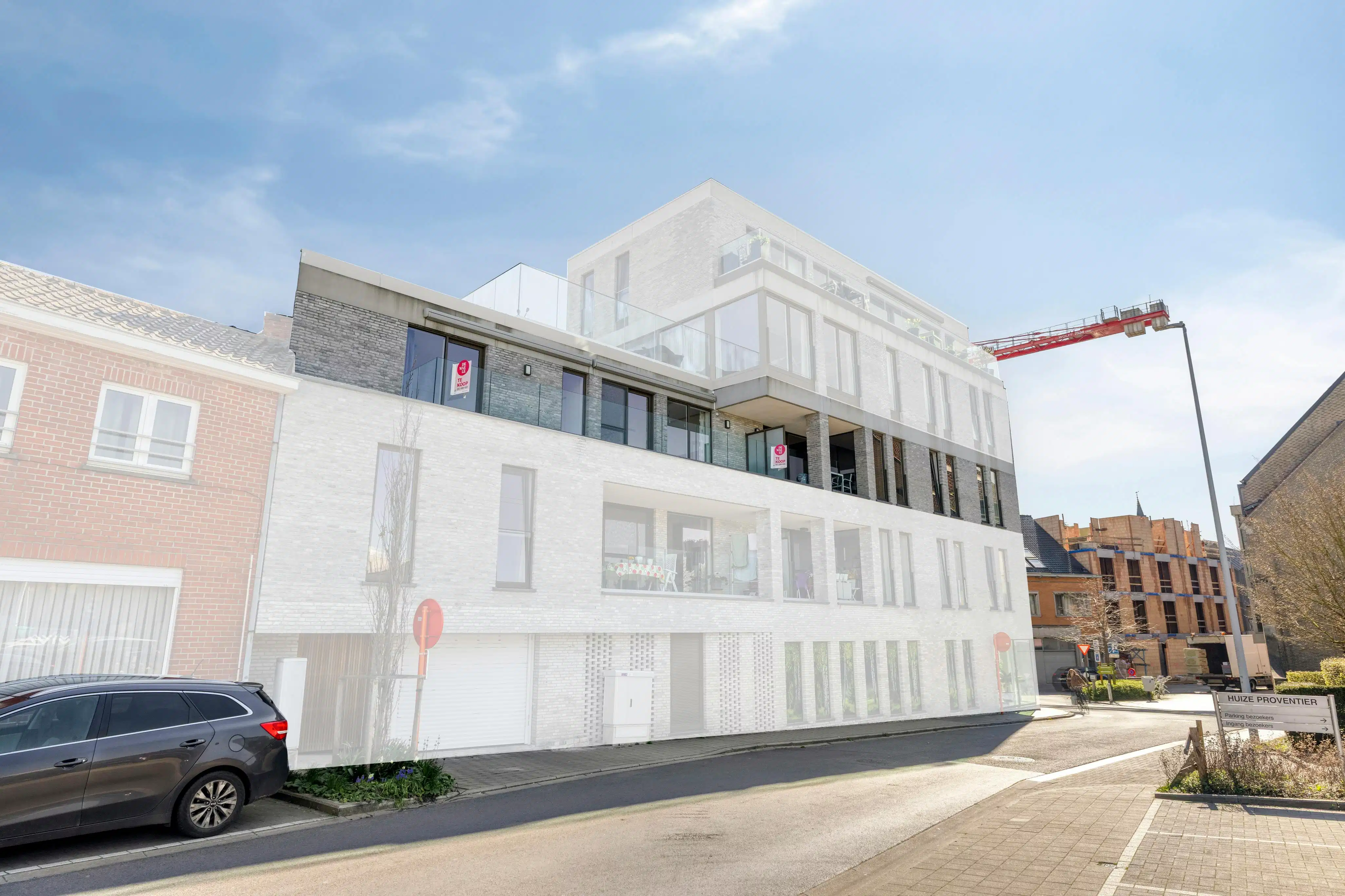 Recent en lichtrijk appartement met zuidgericht terras in hartje Poperinge foto 2