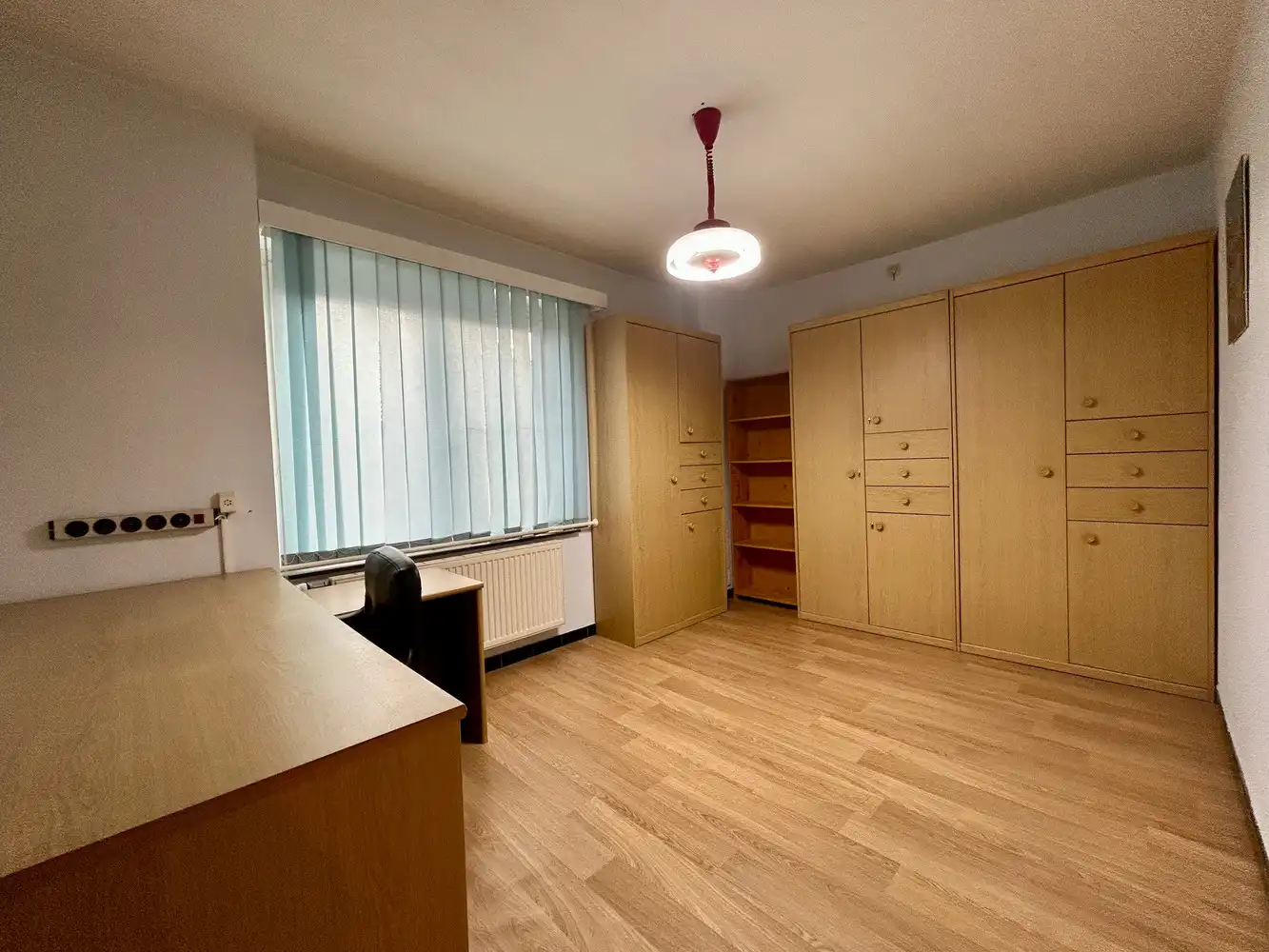 Instapklaar hoekpand met 2 slaapkamers,  zonder tuin foto 9