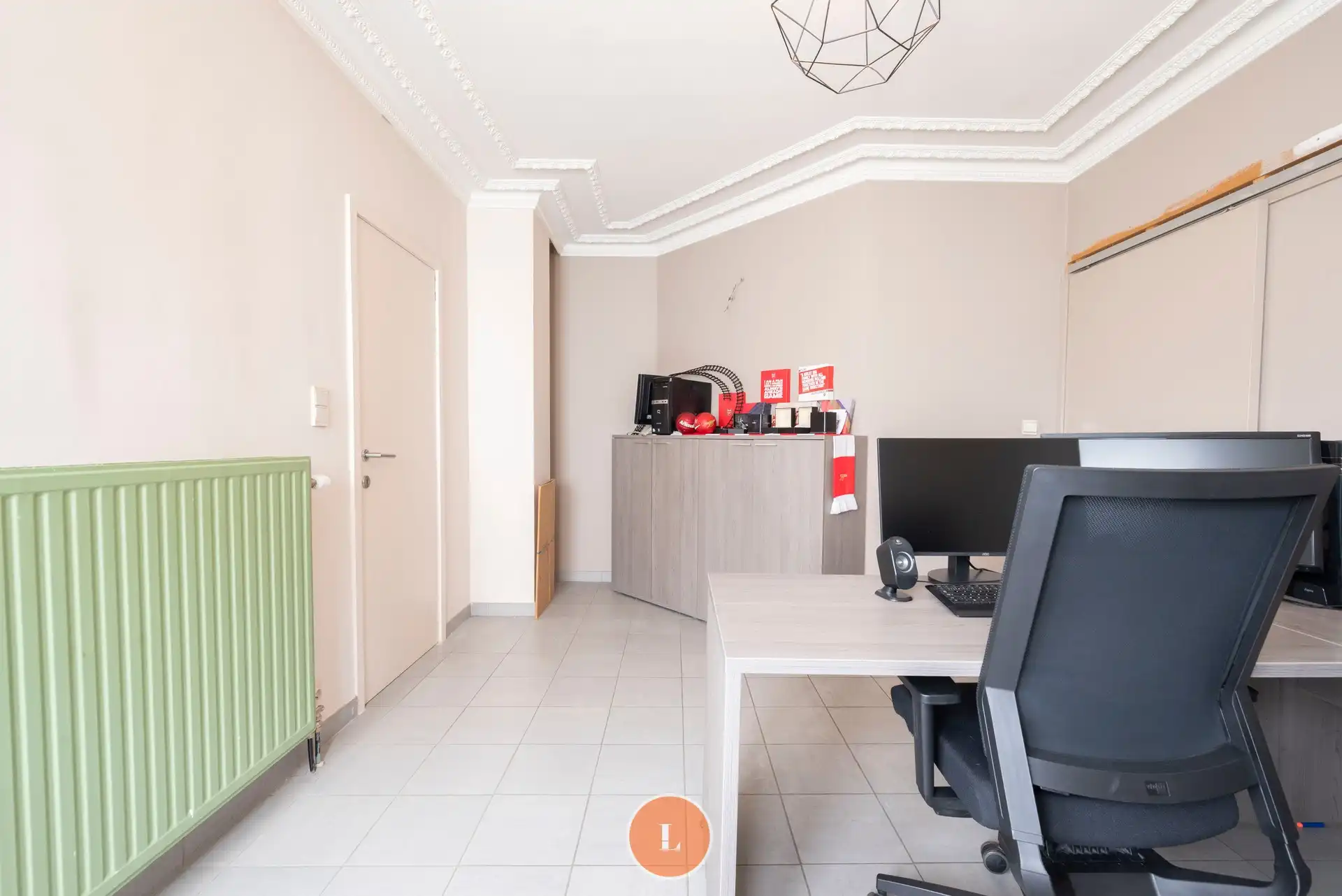 Prachtige villa met praktijkruimte en zonnepanelen op toplocatie in Menen foto 15