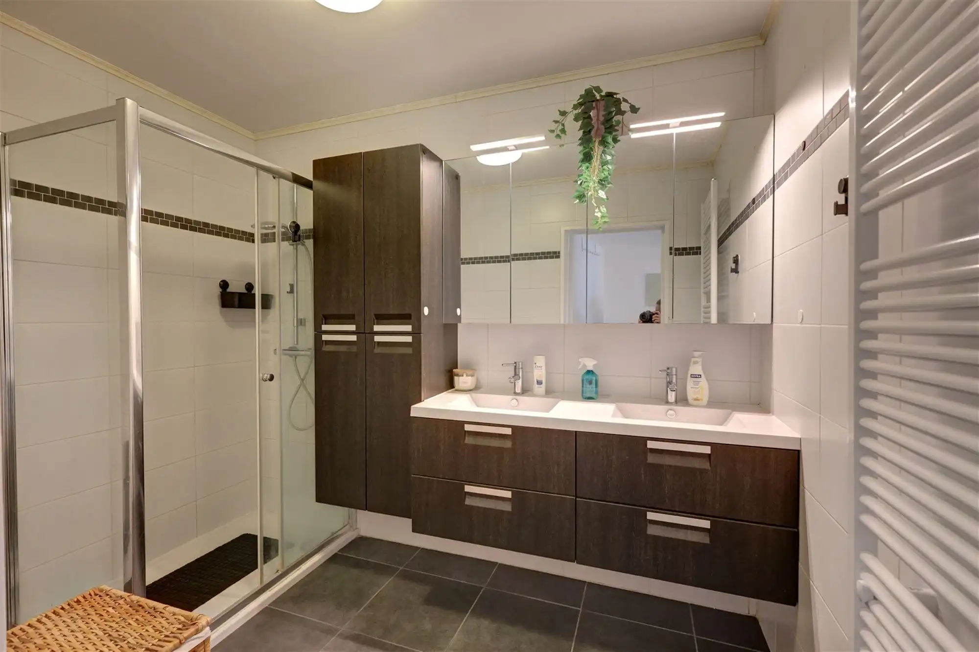 Gelijkvloers appartement met 4 slaapkamers en tuin in centrum Wilrijk foto 8