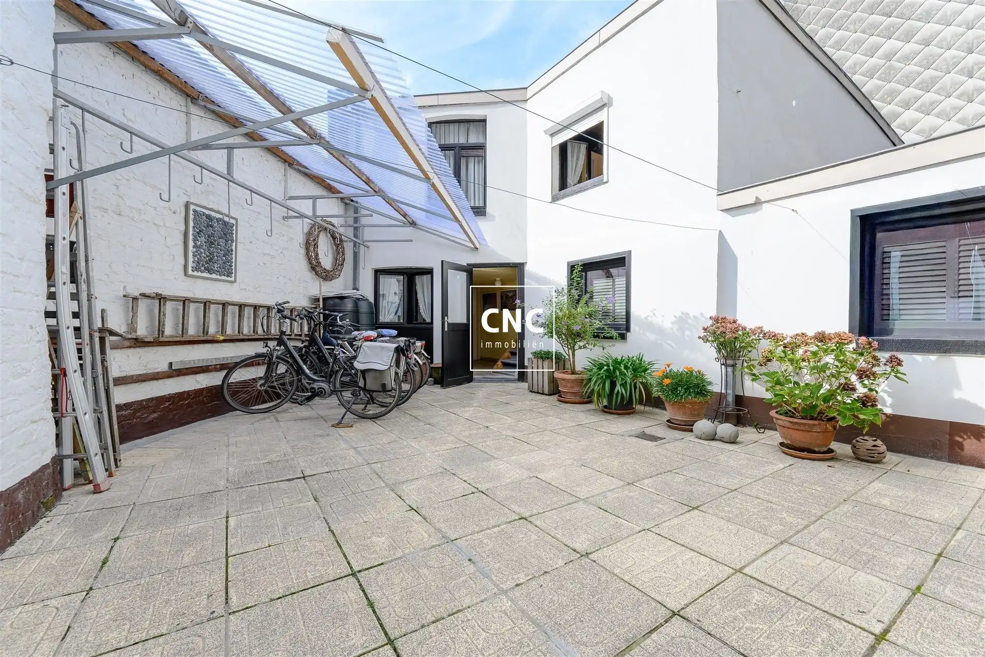 Instapklaar 2-slaapkamerappartement op rustige ligging foto 11