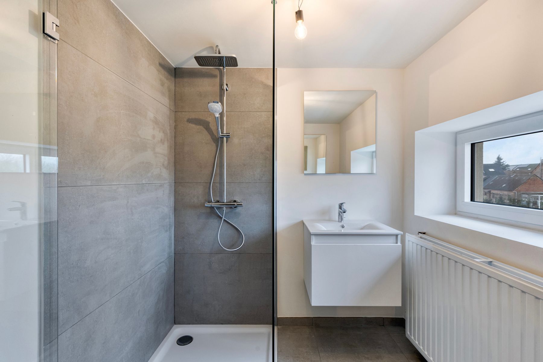 Instapklare woning met 3 slpk, garage en tuin! foto 15