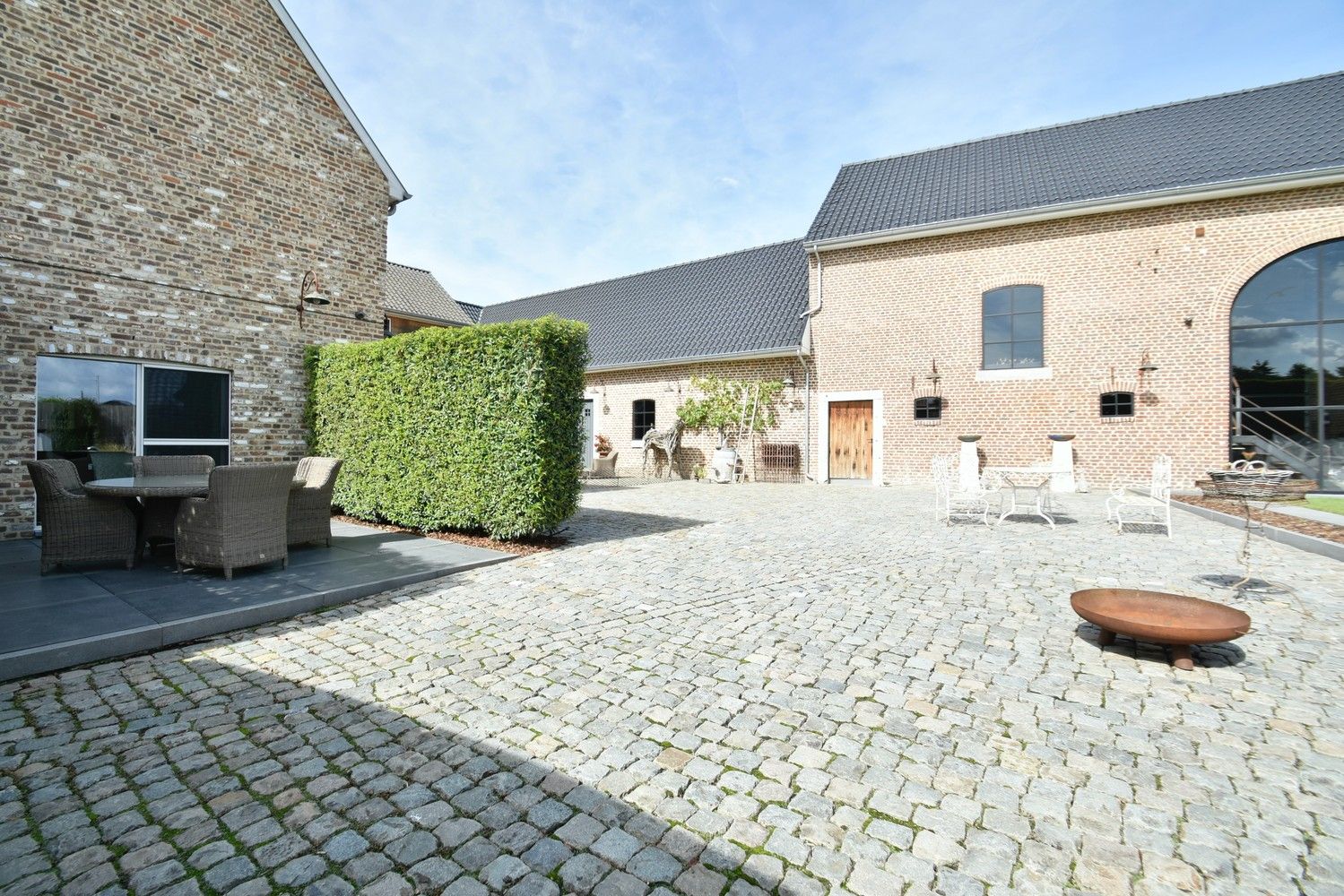 Luxueuze hoeve met schitterende binnenplaats en zwemvijver op een idyllische, natuurrijke locatie te Tongeren foto 37